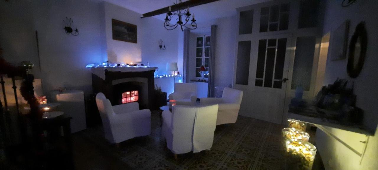 Le Coq Du Nord - Mailhac Gite Et Chambres D'Hotes Dış mekan fotoğraf